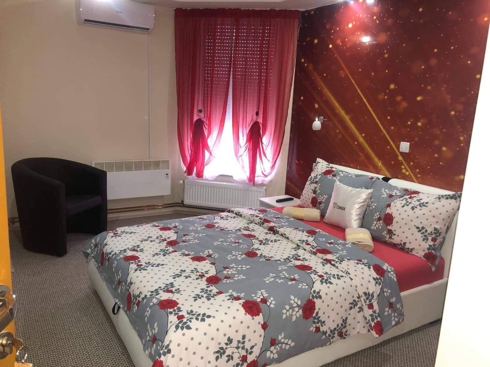 Room image description